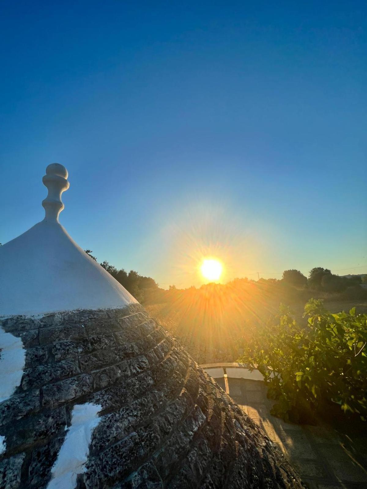 Piccolo Trullo Ostunese Le Jardin De Sophie' Остуни Экстерьер фото