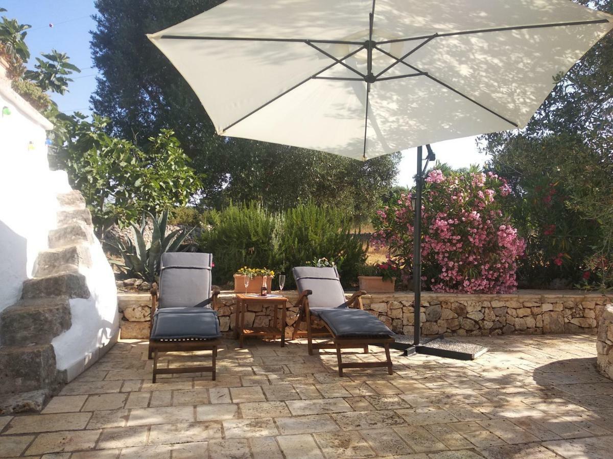 Piccolo Trullo Ostunese Le Jardin De Sophie' Остуни Экстерьер фото